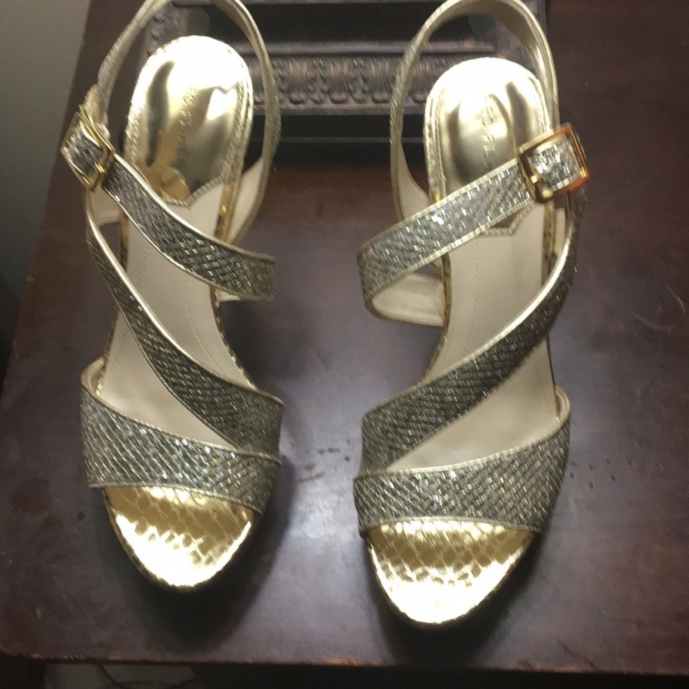 Marc Fisher Gold Shoe